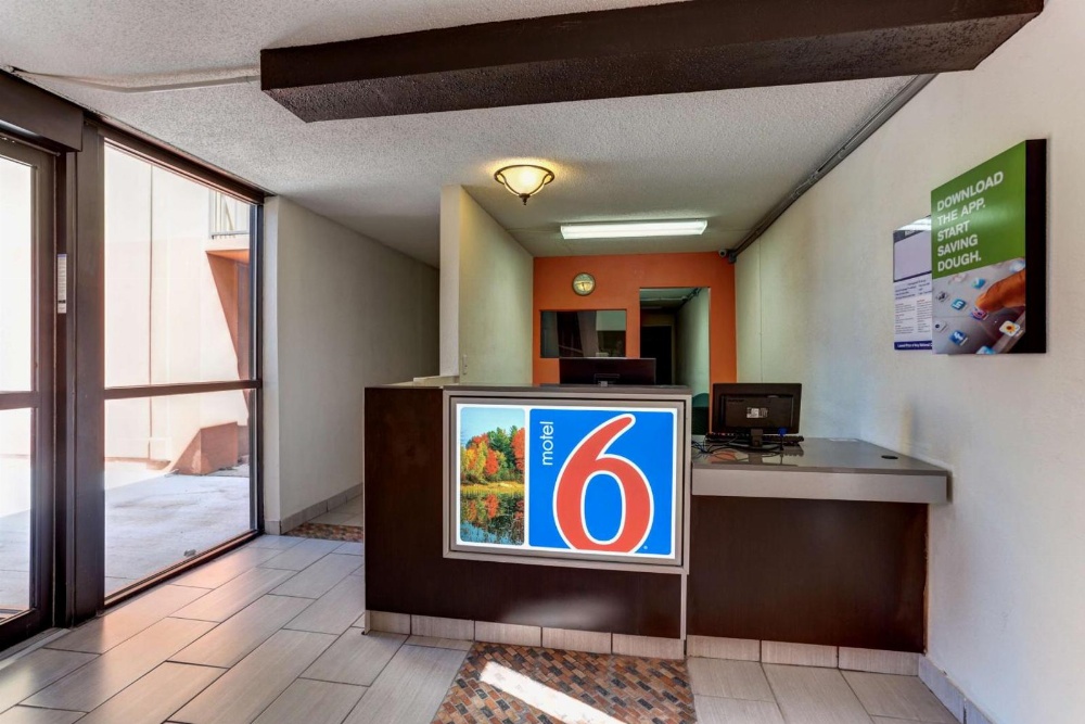Motel 6 Jackson, TN Main image